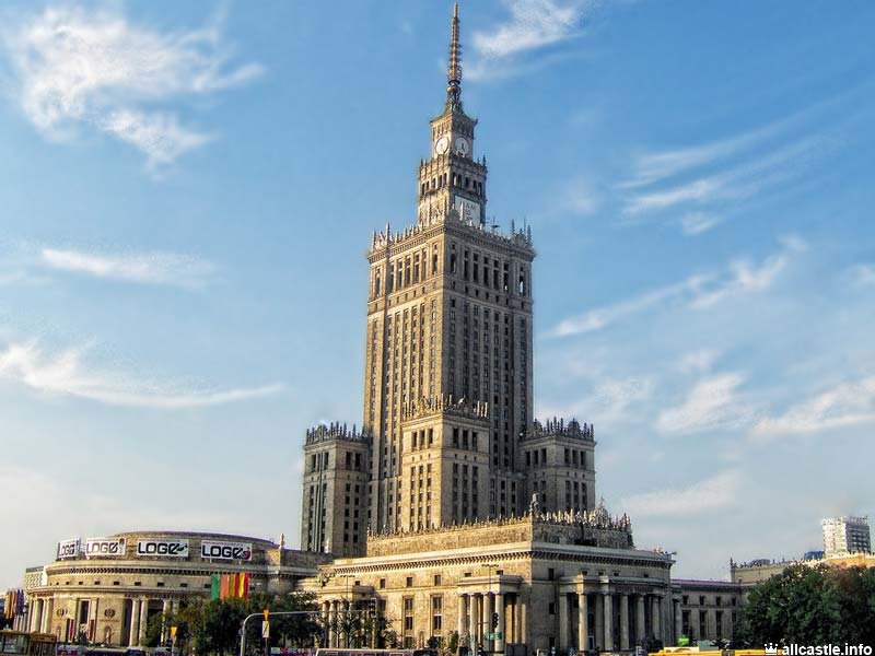сталинская высотка в варшаве фото