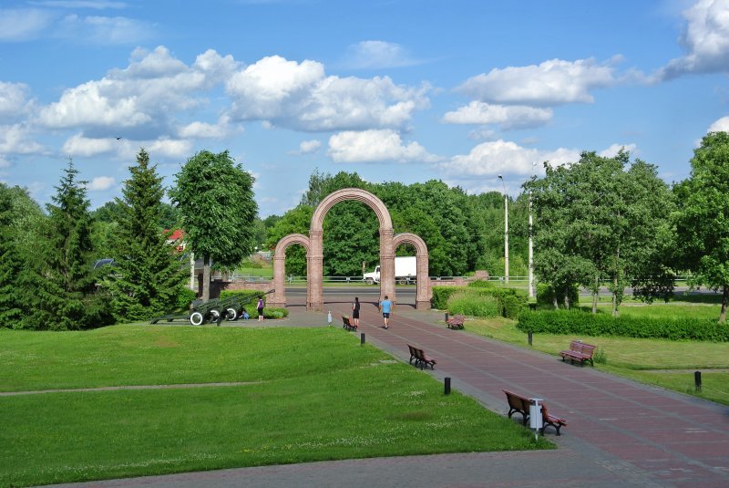 мемориальный комплекс буйничское поле фото
