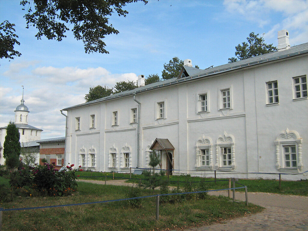 тихвинский монастырь кельи фото