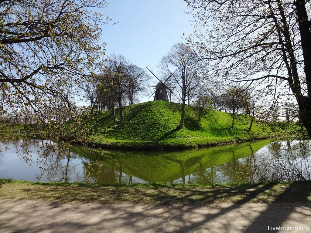 курган адама мицкевича новогрудок фото