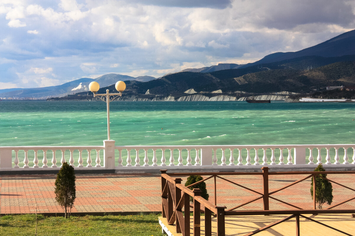 набережная геленджика фото