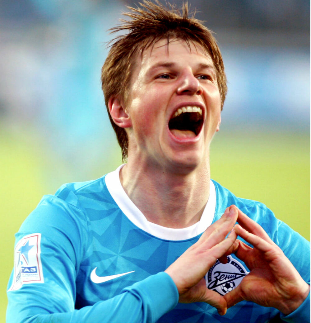 andrey-arshavin-obnazhenniy-foto