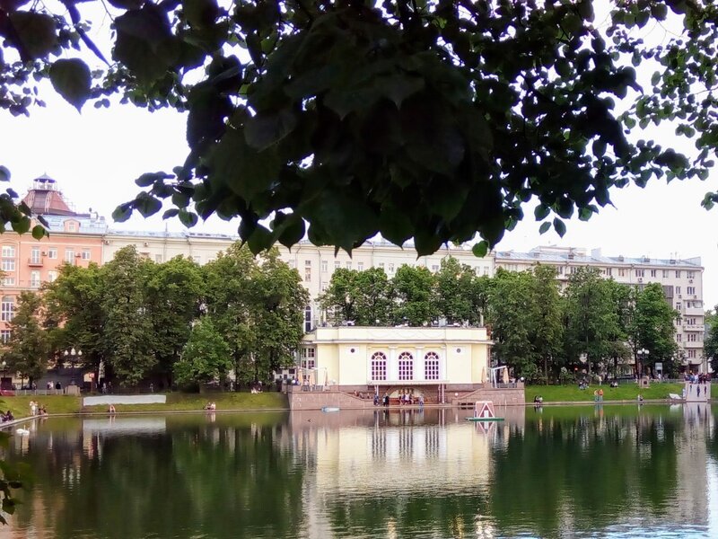 патриаршие пруды в москве фото