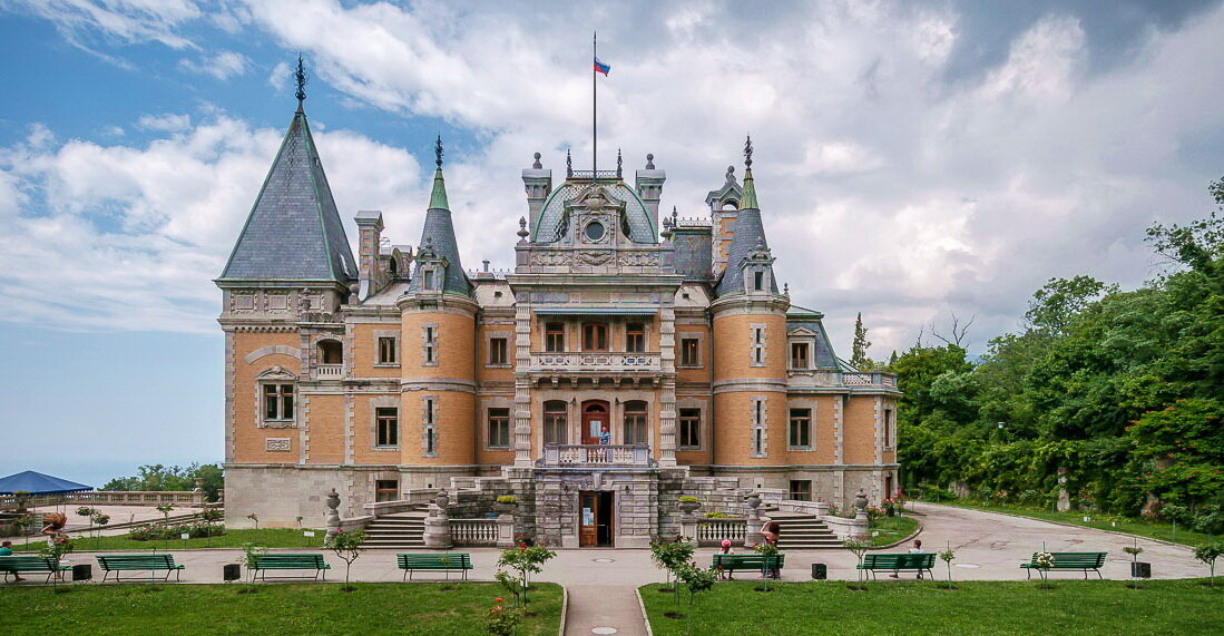 массандровский дворец ялта фото