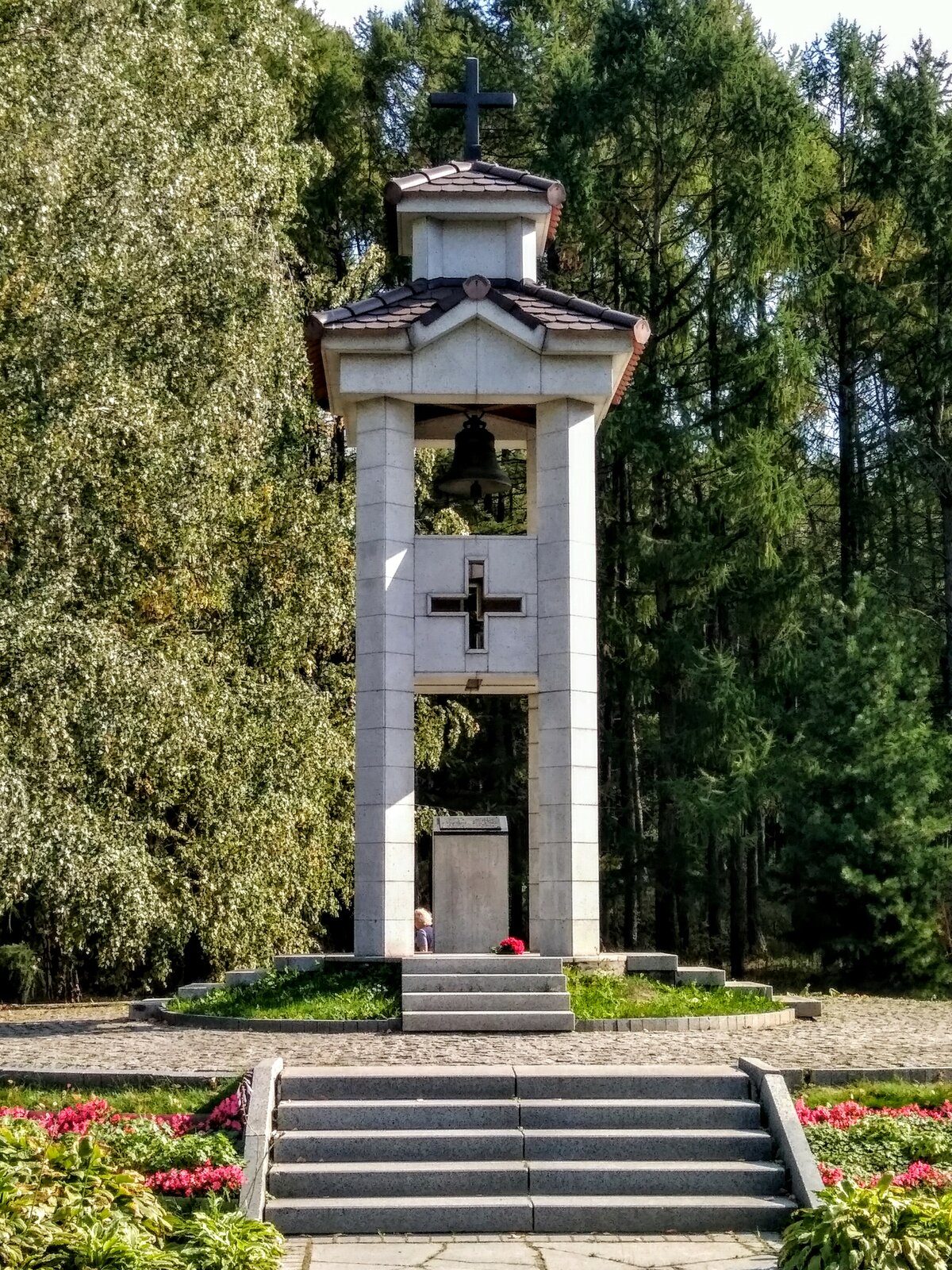 памятник часовня испанским добровольцам фото