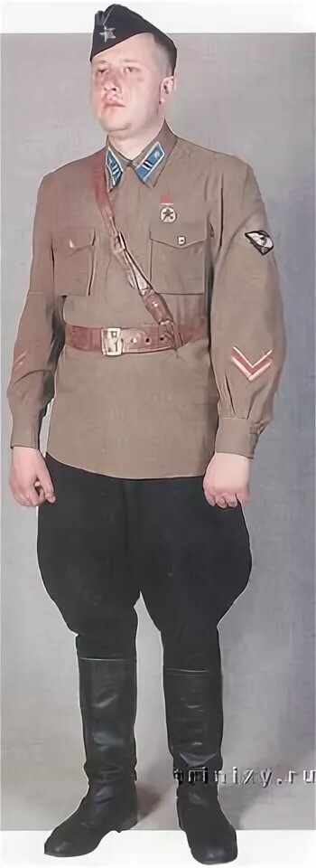 форма офицера ркка 1941 фото