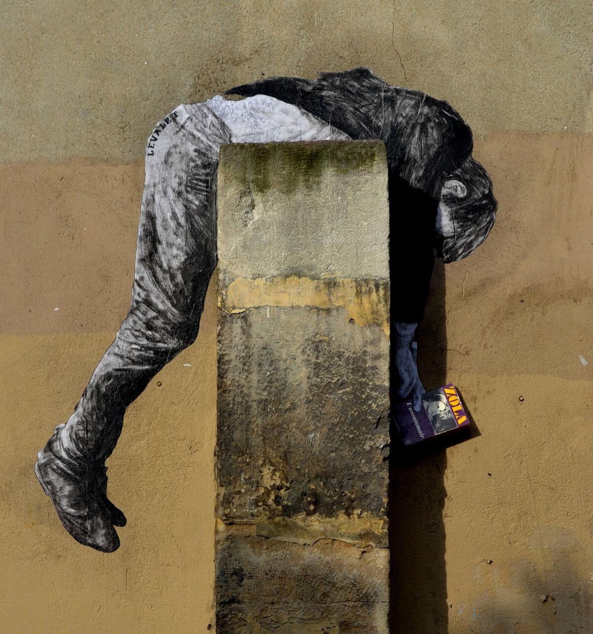 стрит-арт художник levalet фото