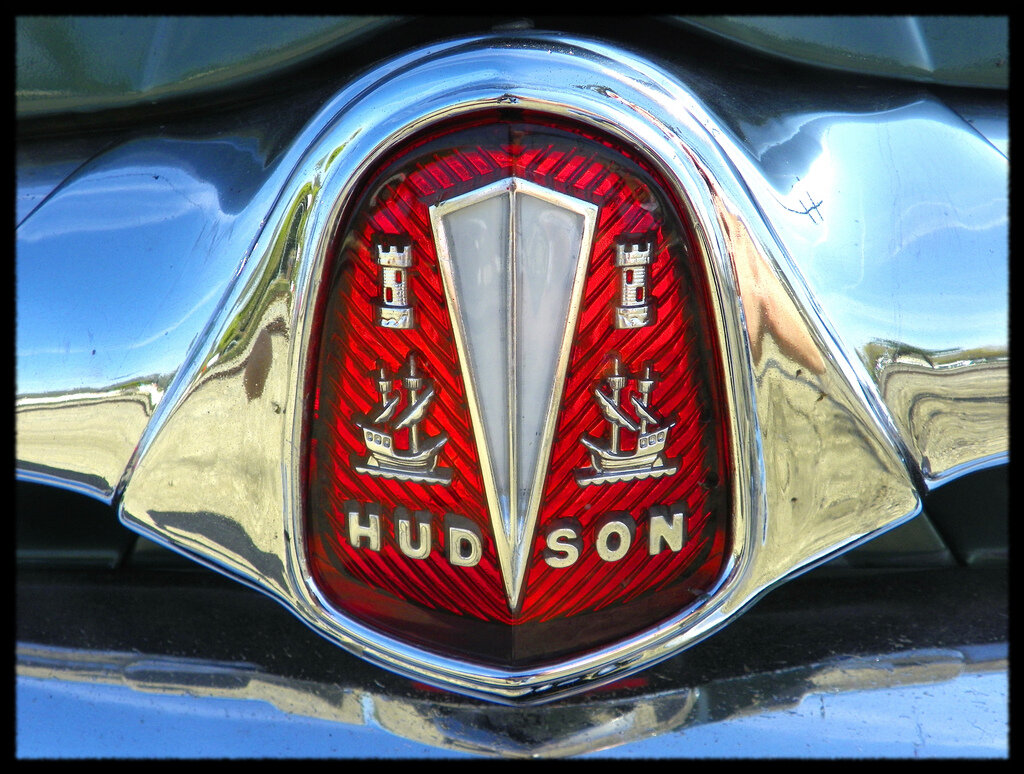 эмблема hudson hornet фото