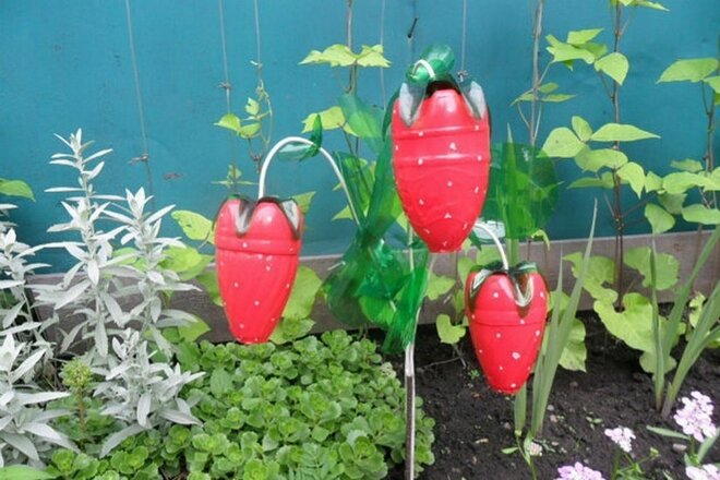 поделки из бутылок для сада фото