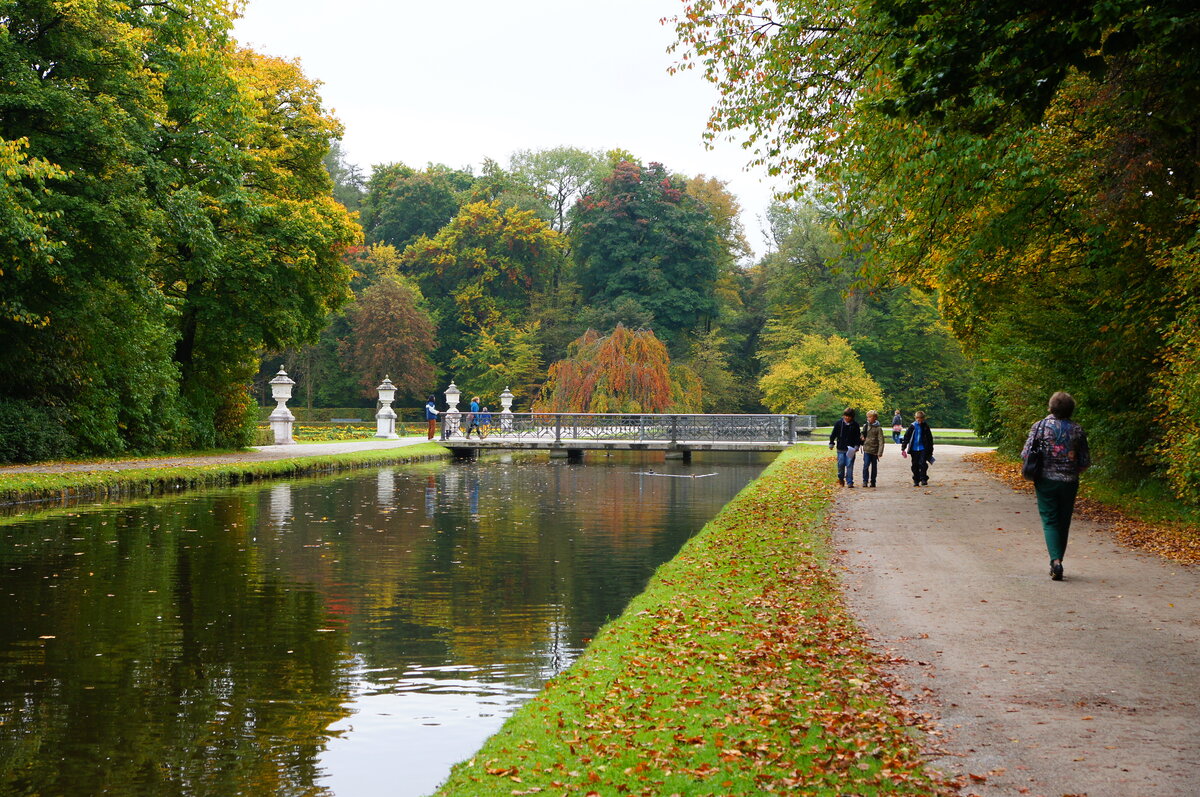 петергоф парк осень фото