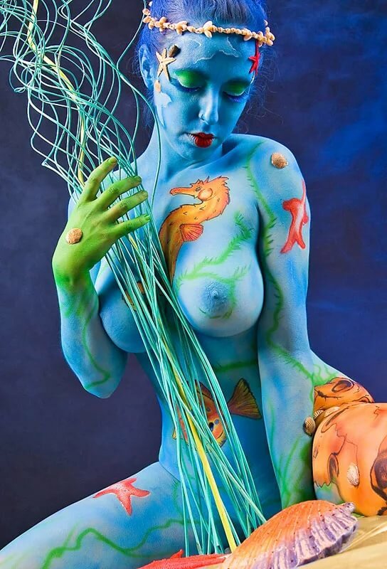 syurrealizm-nanoart-bodiart-erotika