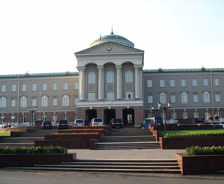 президентский дворец ижевск фото