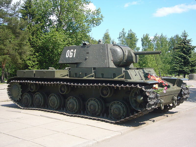 тяжелый танк кв-1с фото