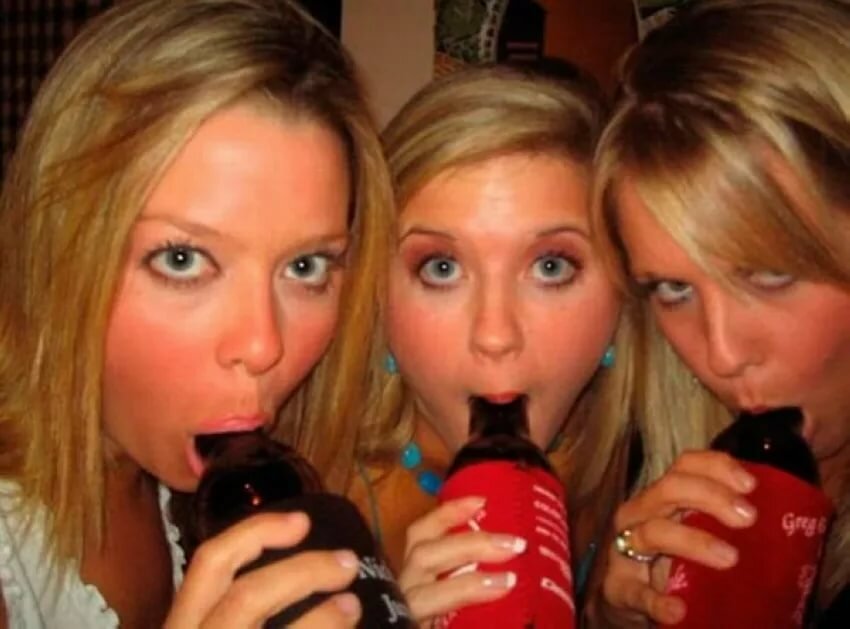 v-zhenshine-tri-chlena-srazu