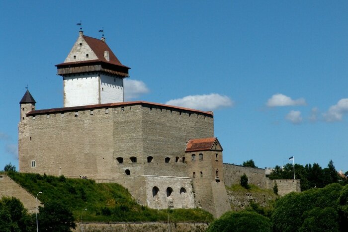 крепость германа нарва фото