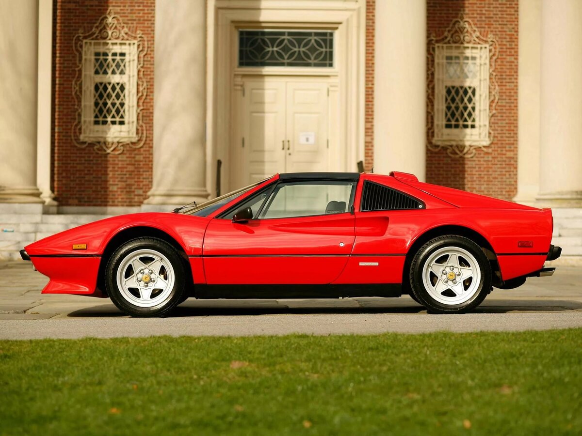 ferrari 308 фото