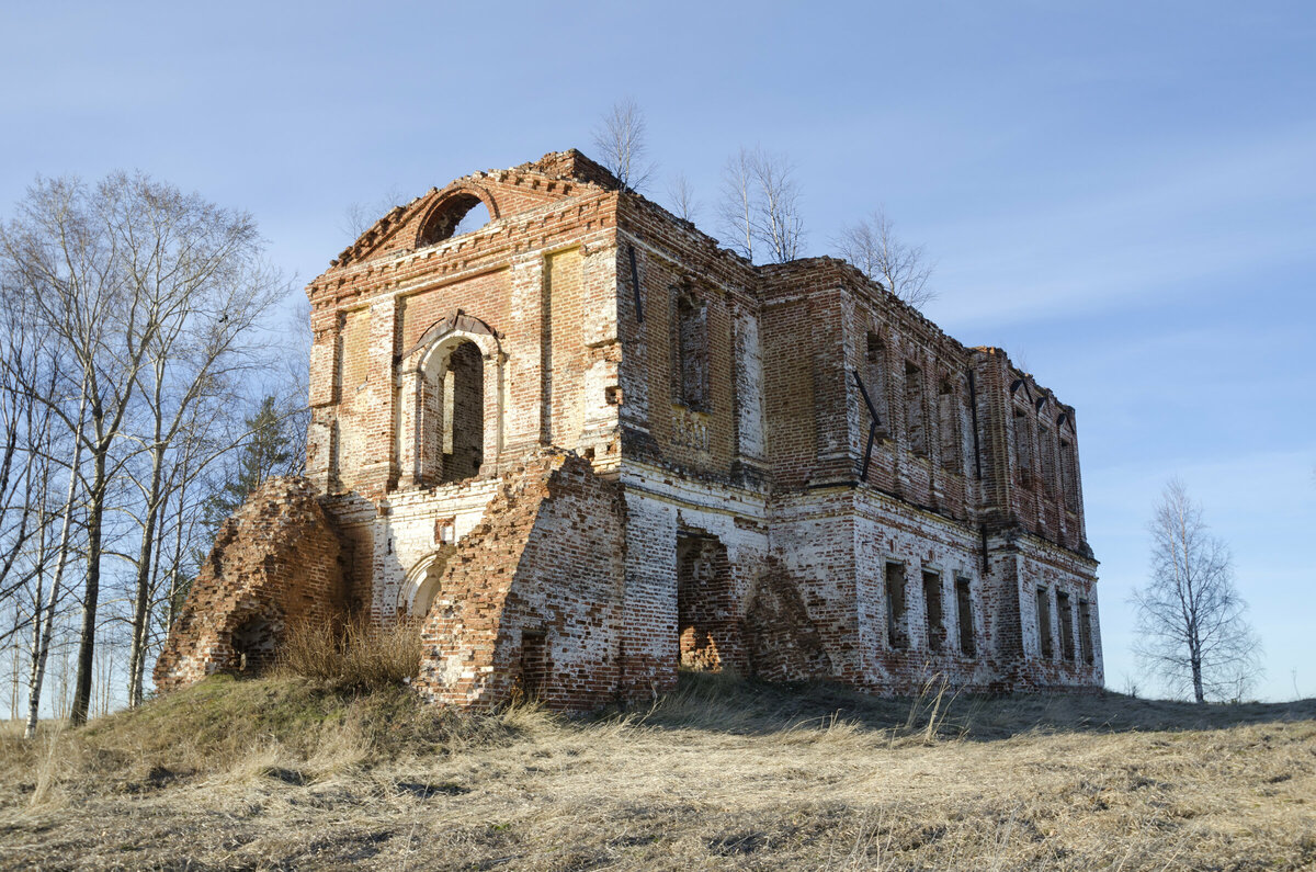 церковь михаила архангела фото