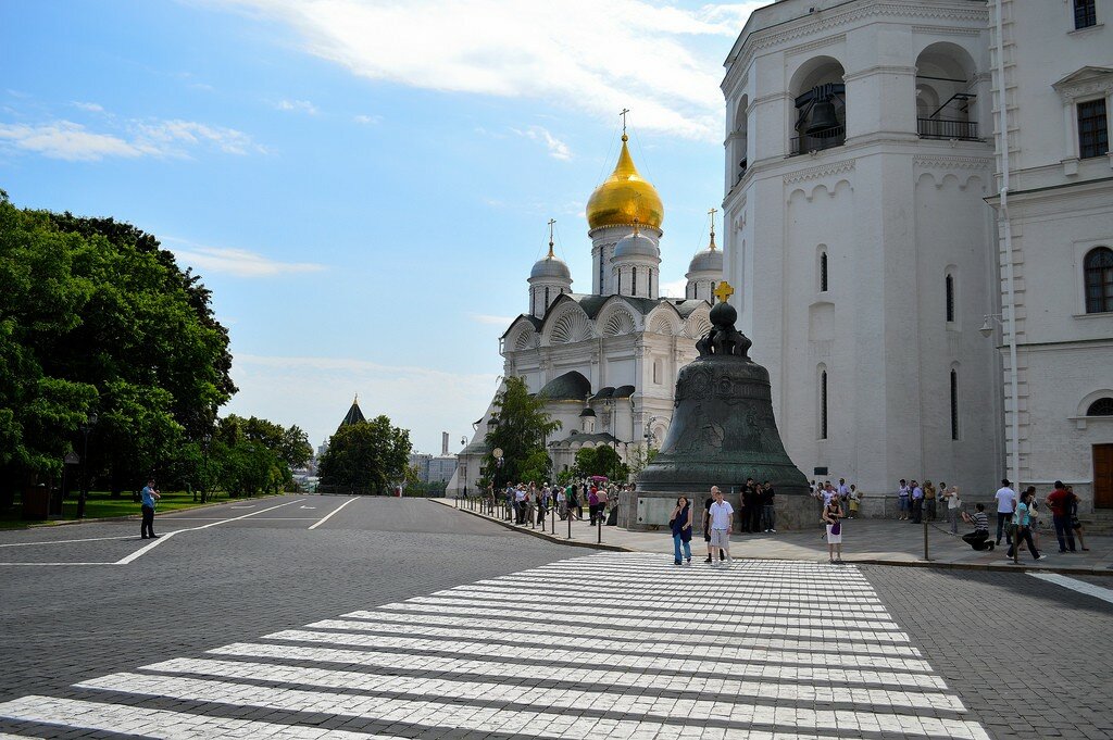 соборная площадь кремля царь колокол фото