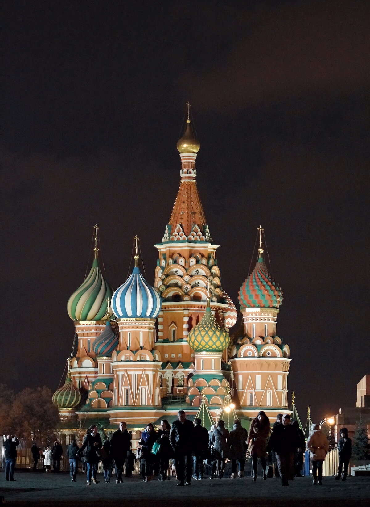 Описать по фотографии храм василия блаженного окружающий мир 2