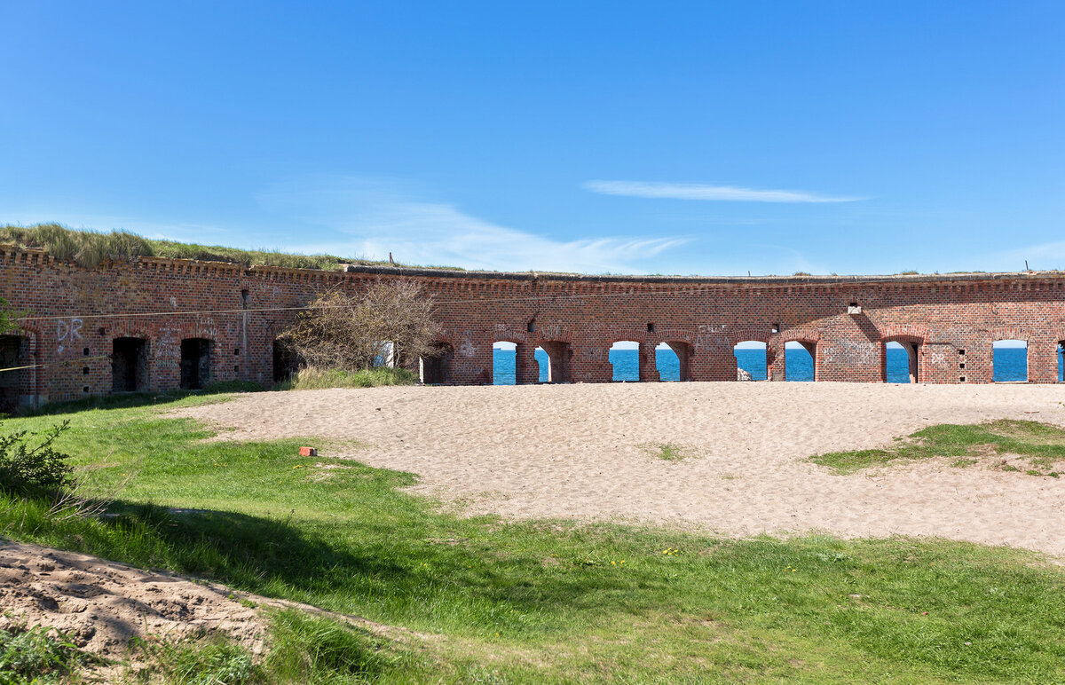форт западный на балтийской косе фото