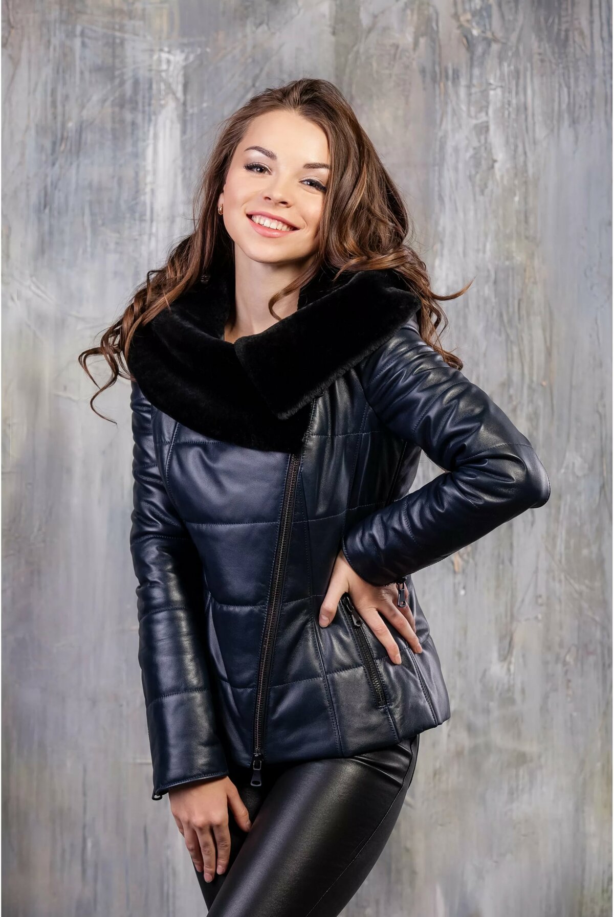 foto-devushek-v-kozhe-kurtkah-porno-russkoe-ti-klassno-ebesh