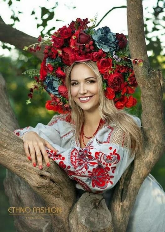 славянские девушки в венках фото