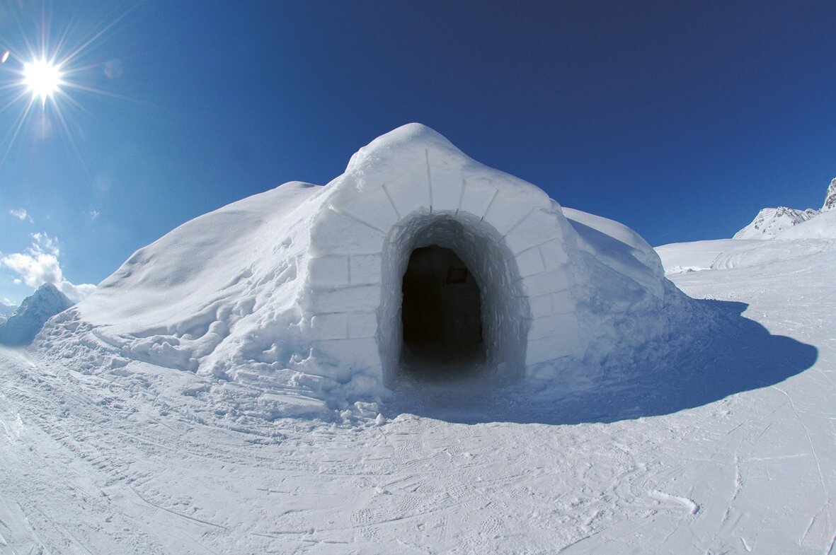 как построить снежный дом