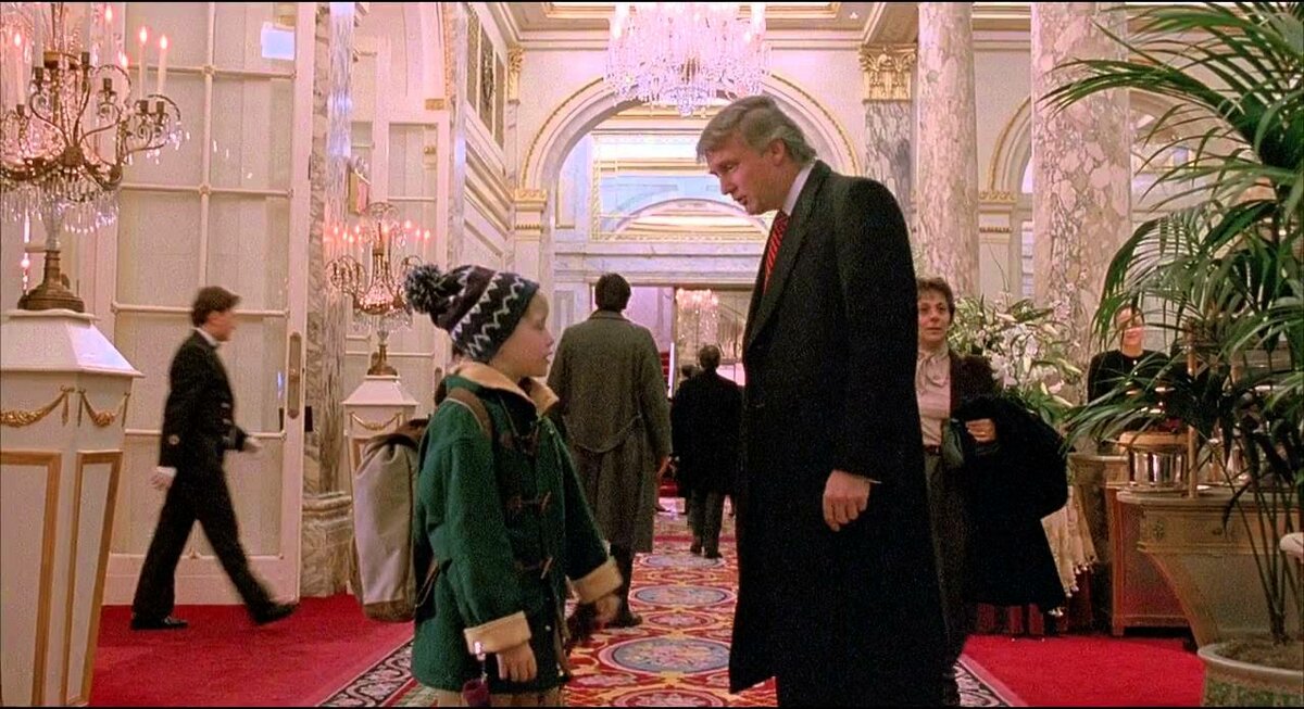 дональд трамп один дома 2 фото