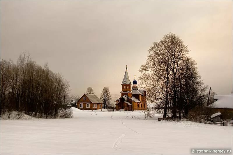 сельский храм зима фото