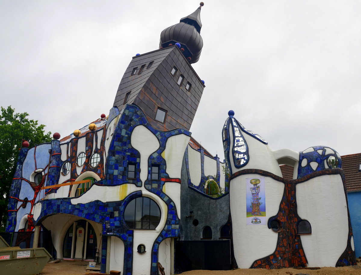 абенсберг башня хундертвассера фото