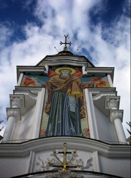 храм-маяк николая чудотворца изнутри фото