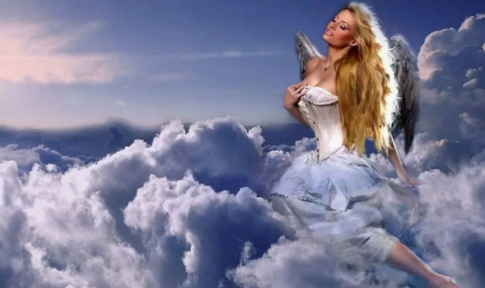 Облака и девушки картинки