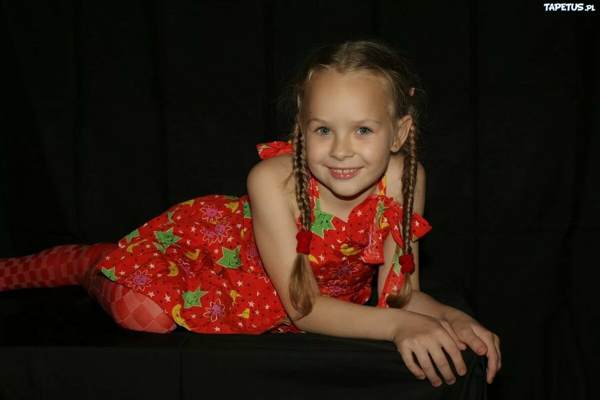 Free bd magazine naked pics, sarah laine naked boob pics