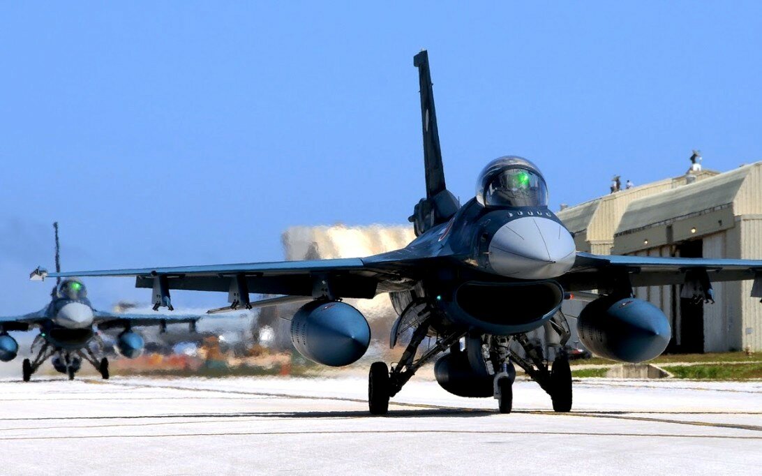 mitsubishi f-2 фото