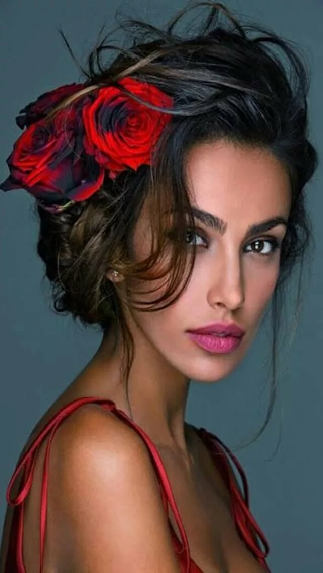 Maked spain women — photo 1