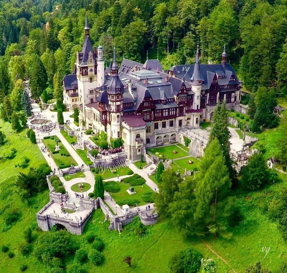 замок пелеш румыния фото