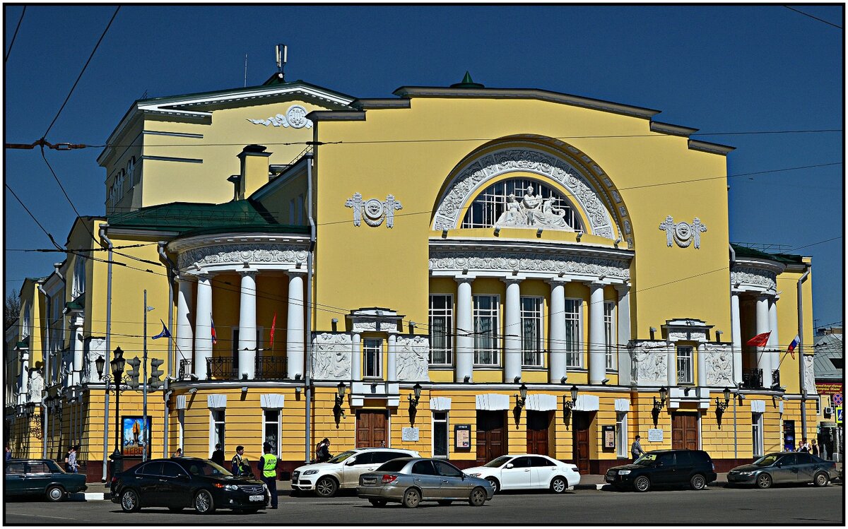 волковский театр ярославль фото