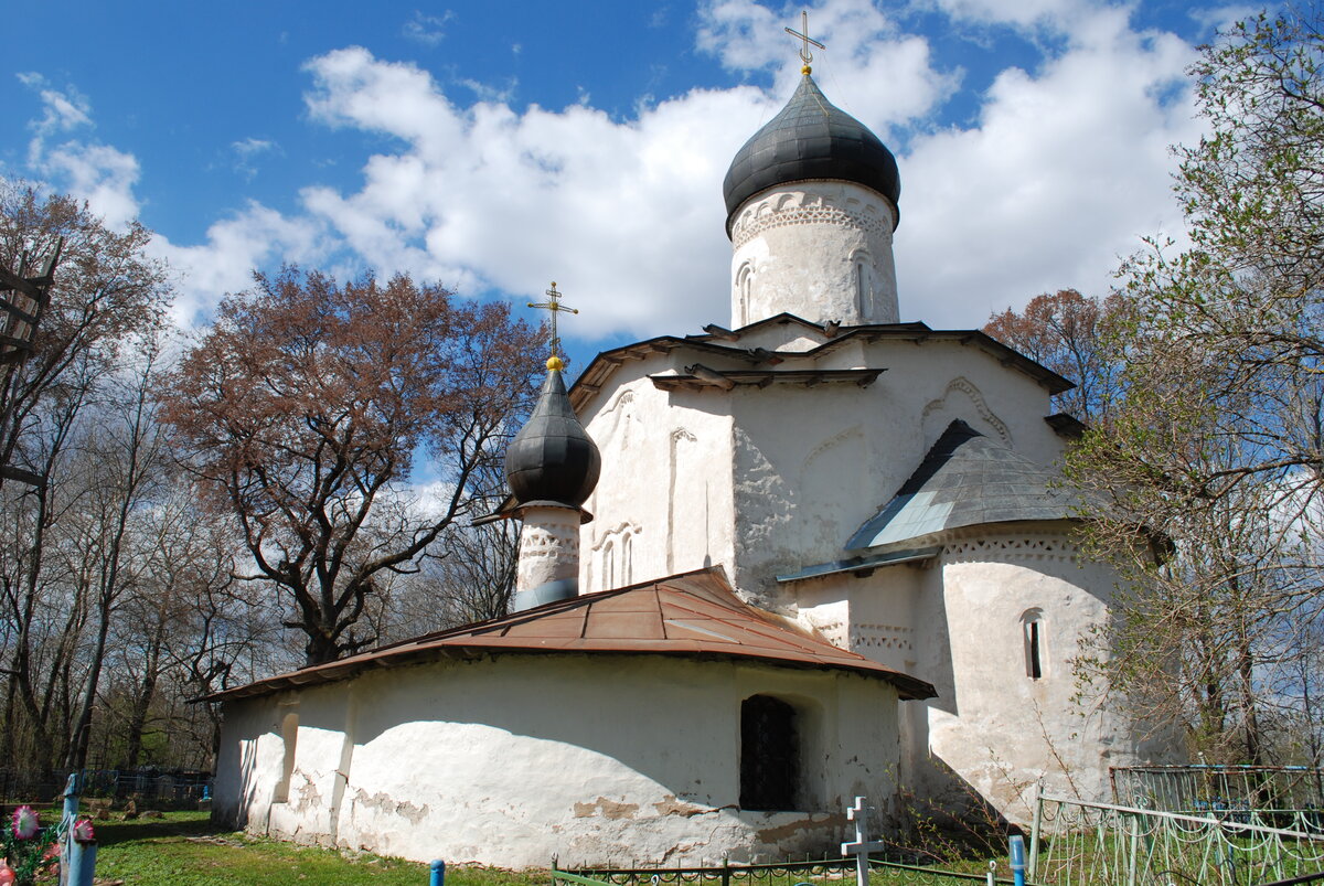 церковь успения в мелётове фото