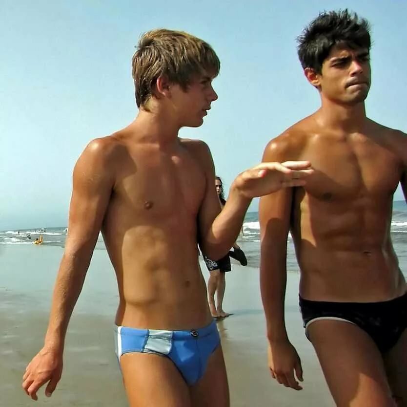 free-twink-beach