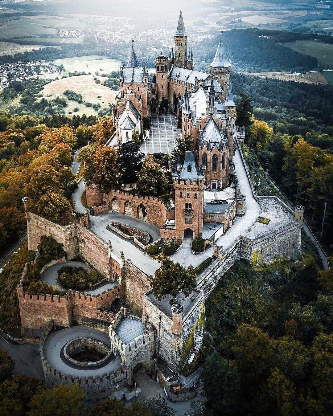 замок гогенцоллерн германия фото