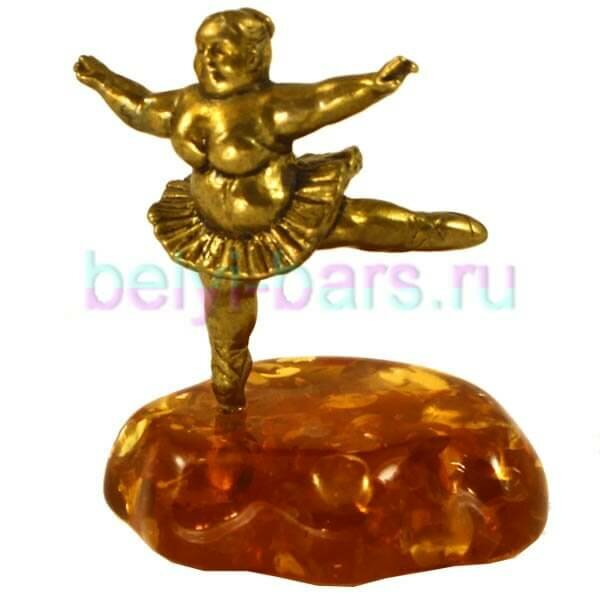 фигурка танцовщица на янтаре фото