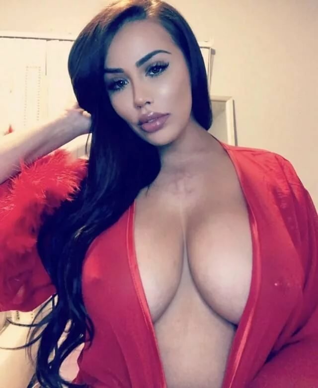 Bunnie Barreras Hot Latin Chicka 1