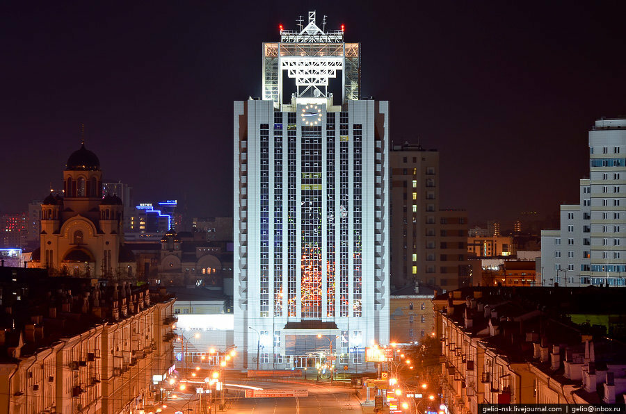 екатеринбург здание на свердлова фото