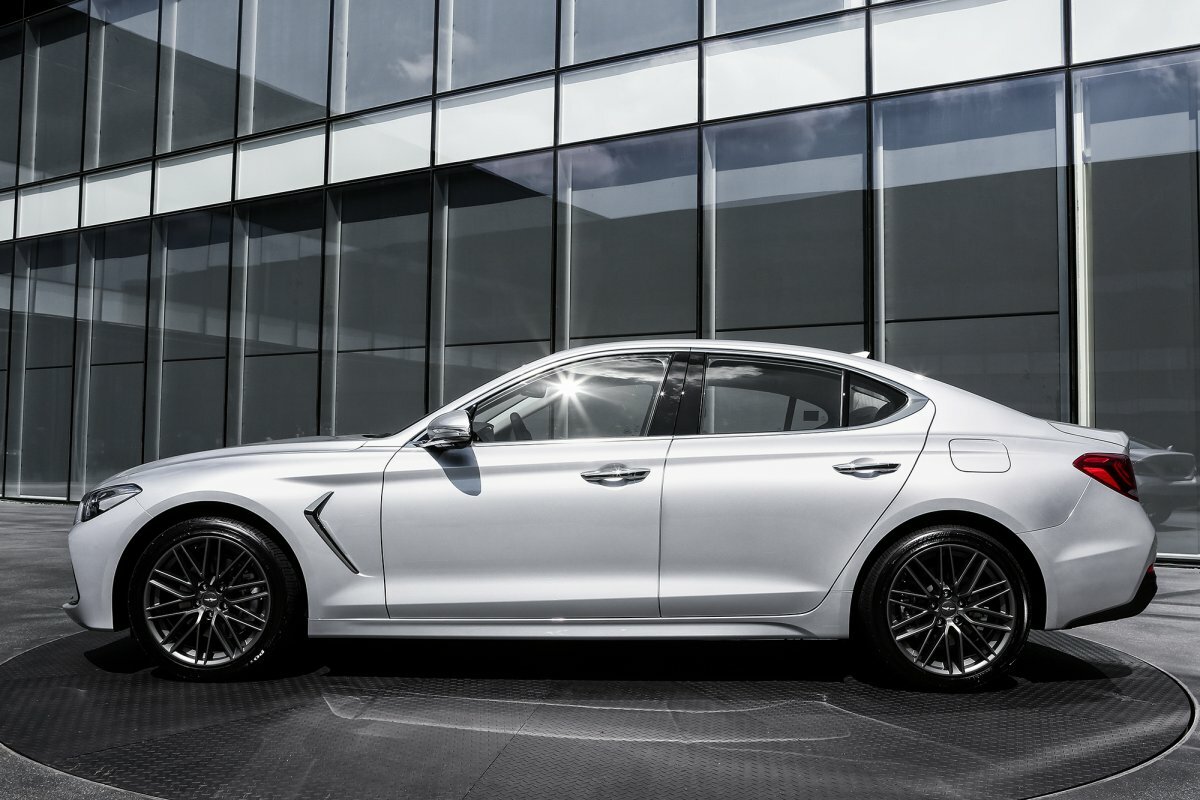 genesis g 70 фото