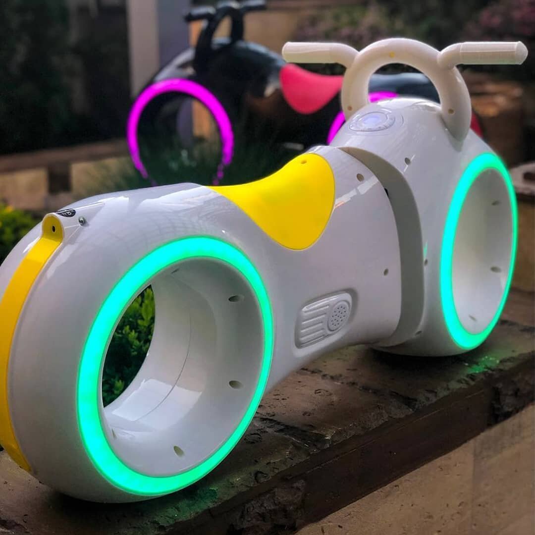 беговел трон star one scooter фото