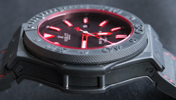 hublot big bang черно красный фото