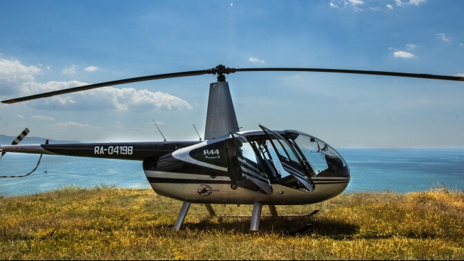 вертолет robinson r44 фото