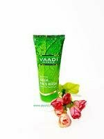 neem face wash with chamomile & tea tree, vlcc 150 мл фото