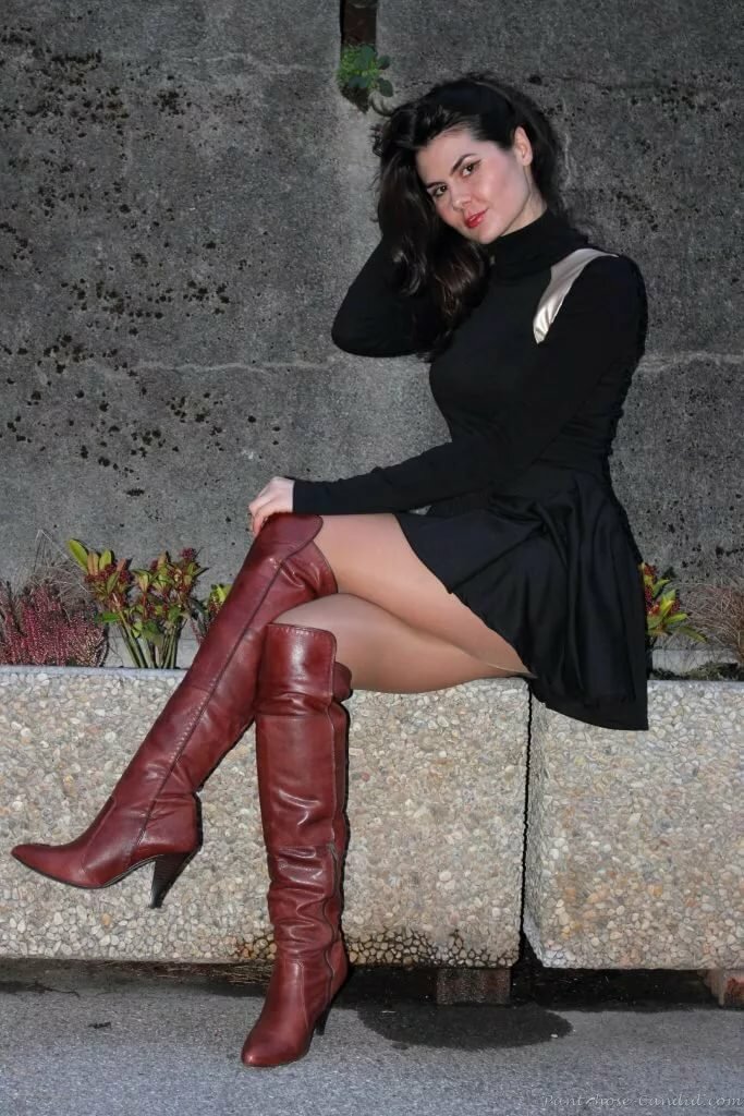 Amateur girls boots