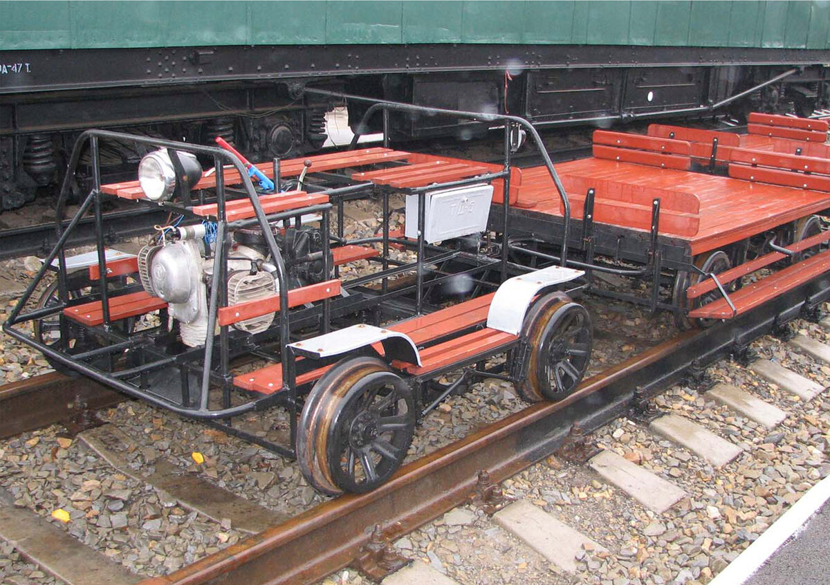 Дрезина железнодорожная картинки